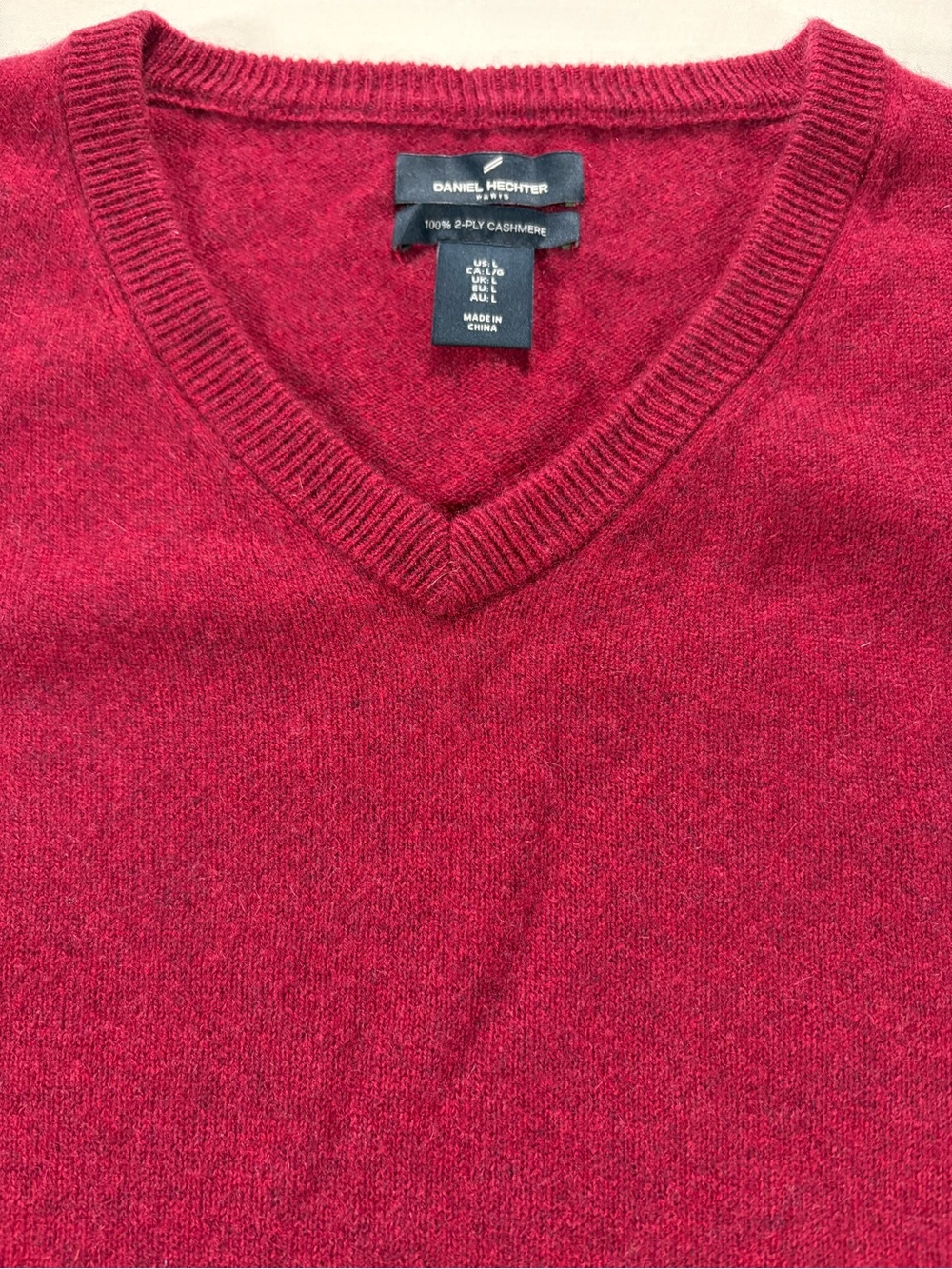 Daniel Hechter Paris Mens Large 100% 2-Ply Cashmere V-Neck Sweater Red